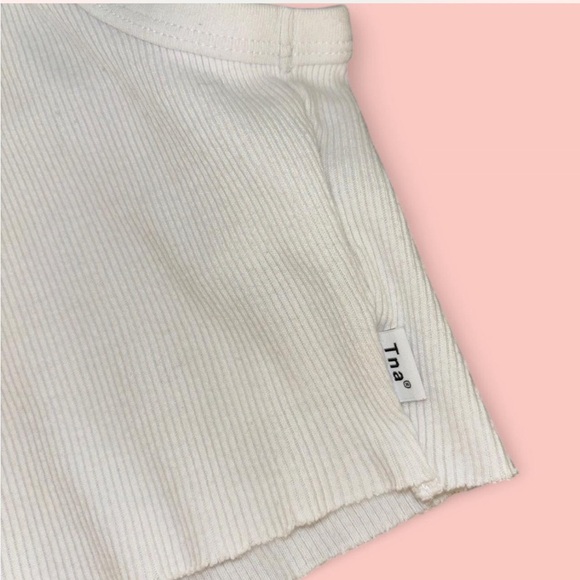 Aritzia Halter Top White Cropped - Picture 5 of 5